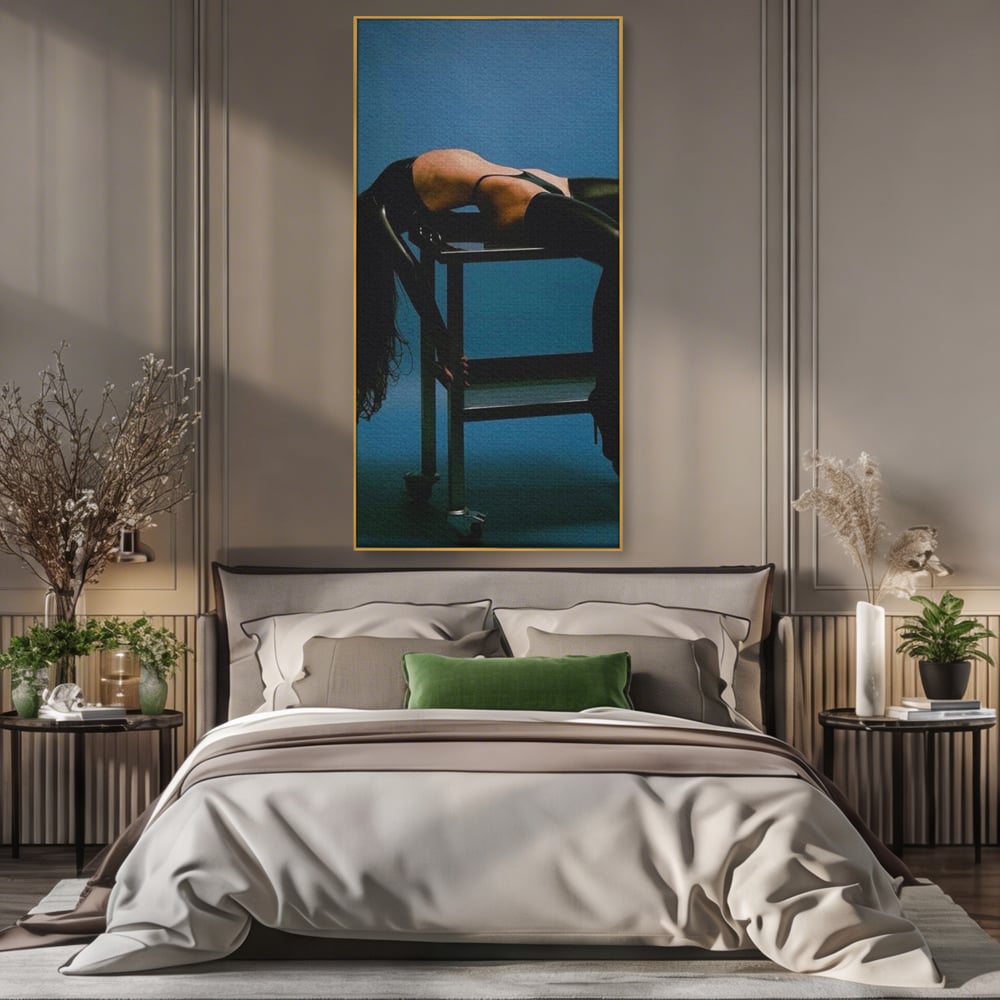 Tablou Canvas Premium, LuxCanva® P1057, Coregrafia Trupului, Gravitatie, Senzual, Lumina, Umbre, Corp, Iubire, Dezlantuire, Timiditate, Cizme, Albastru, Masa, Echilibru, Living, Dormitor