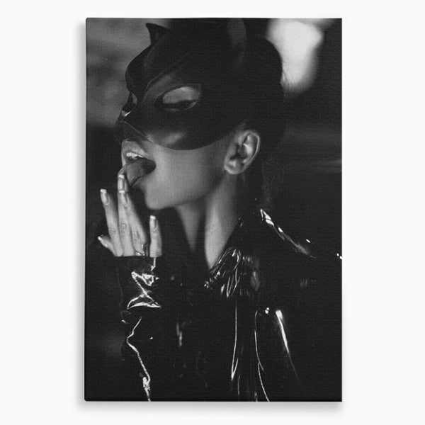 Leinwand Premium Canvas Wandkunst, LuxCanva® P1058, Im Zeichen der Katze, Maske, Exzentrisch, Identität, Schwarz, Nächtlich, Spiel, Ritual, Katze, Kostüm, Sinnlich, Provokativ, Wohnen, Schlafzimmer