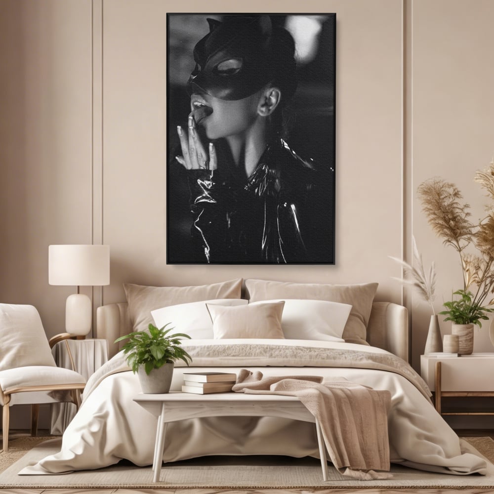 Leinwand Premium Canvas Wandkunst, LuxCanva® P1058, Im Zeichen der Katze, Maske, Exzentrisch, Identität, Schwarz, Nächtlich, Spiel, Ritual, Katze, Kostüm, Sinnlich, Provokativ, Wohnen, Schlafzimmer