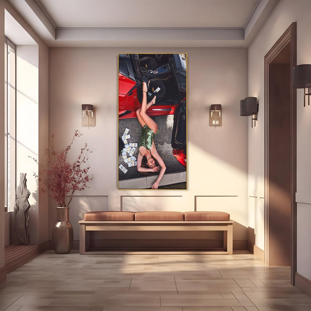 Leinwand Wandkunst Canvas Premium, LuxCanva® P1064, Falling In Temptation, Luxus, opulent, sexy, Banknoten, Auto, Frau, Geld, Verführung, Schlafzimmer, Wohnzimmer