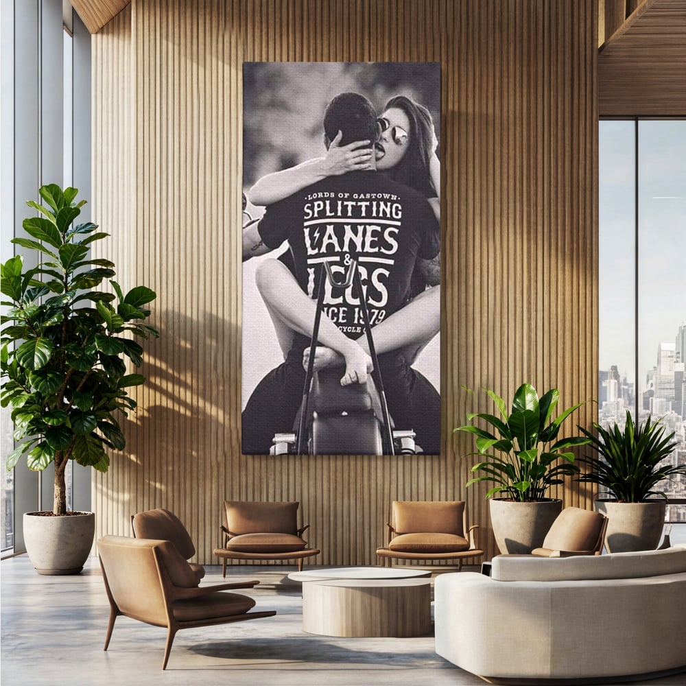 Tablou Canvas Premium, LuxCanva® P1067, Indragostiti pe Asfalt, Calatorie, Aventura, Cuplu, Pasiune, Viteza, Provocator, Dormitor, Living