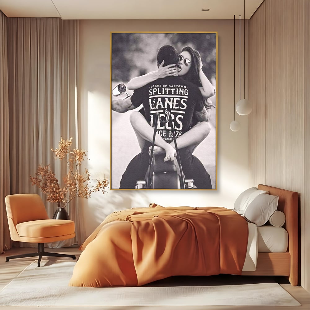 Tablou Canvas Premium, LuxCanva® P1067, Indragostiti pe Asfalt, Calatorie, Aventura, Cuplu, Pasiune, Viteza, Provocator, Dormitor, Living