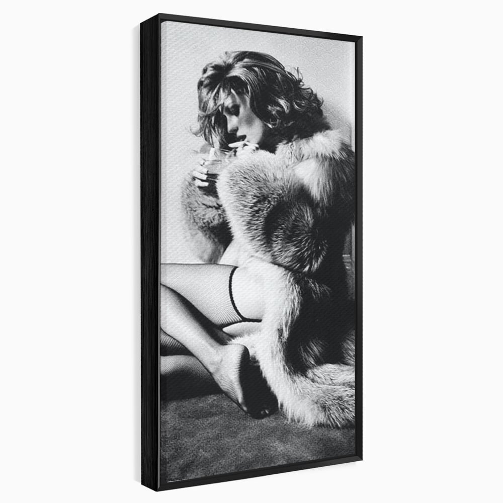 Tablou Canvas Premium, LuxCanva® P1069, Seductie intr-o Noapte Rece, Vintage, Dresuri, Blanuri, Chic, Femeie, Senzualitate, Sexy, Dormitor, Living
