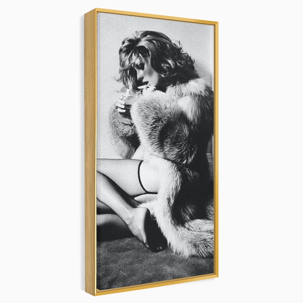 Tablou Canvas Premium, LuxCanva® P1069, Seductie intr-o Noapte Rece, Vintage, Dresuri, Blanuri, Chic, Femeie, Senzualitate, Sexy, Dormitor, Living