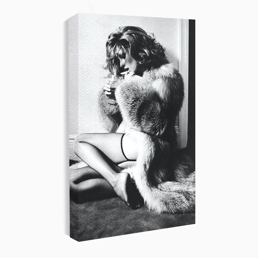 Tablou Canvas Premium, LuxCanva® P1069, Seductie intr-o Noapte Rece, Vintage, Dresuri, Blanuri, Chic, Femeie, Senzualitate, Sexy, Dormitor, Living