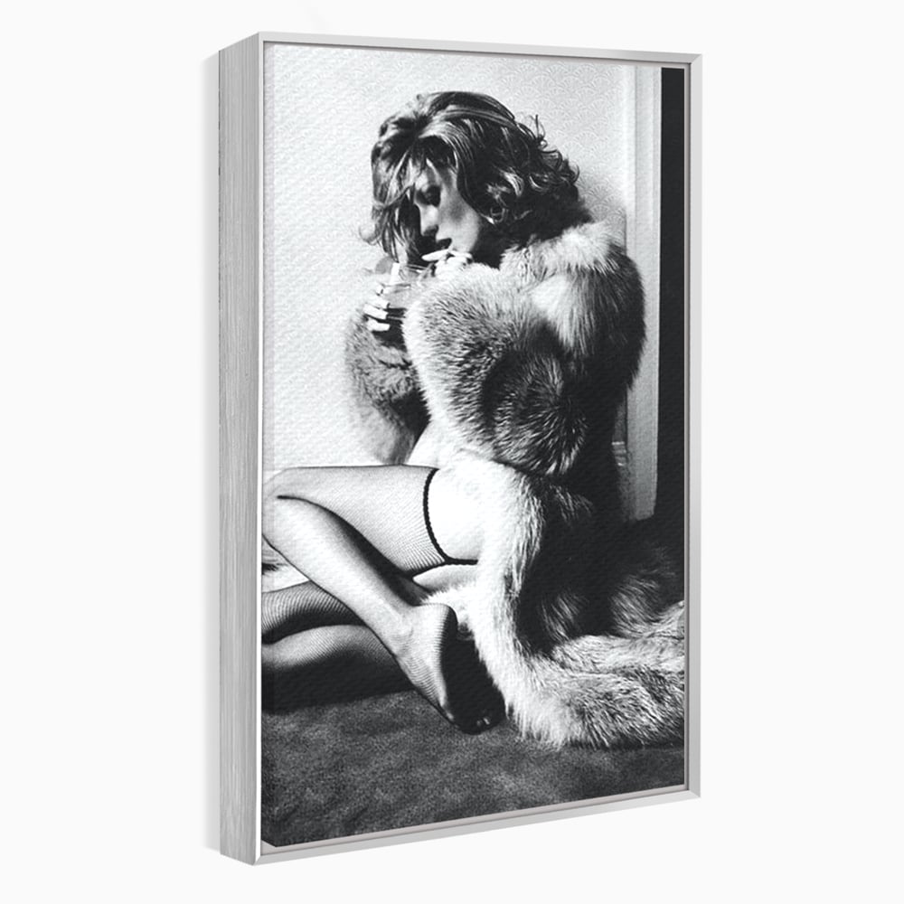 Tablou Canvas Premium, LuxCanva® P1069, Seductie intr-o Noapte Rece, Vintage, Dresuri, Blanuri, Chic, Femeie, Senzualitate, Sexy, Dormitor, Living
