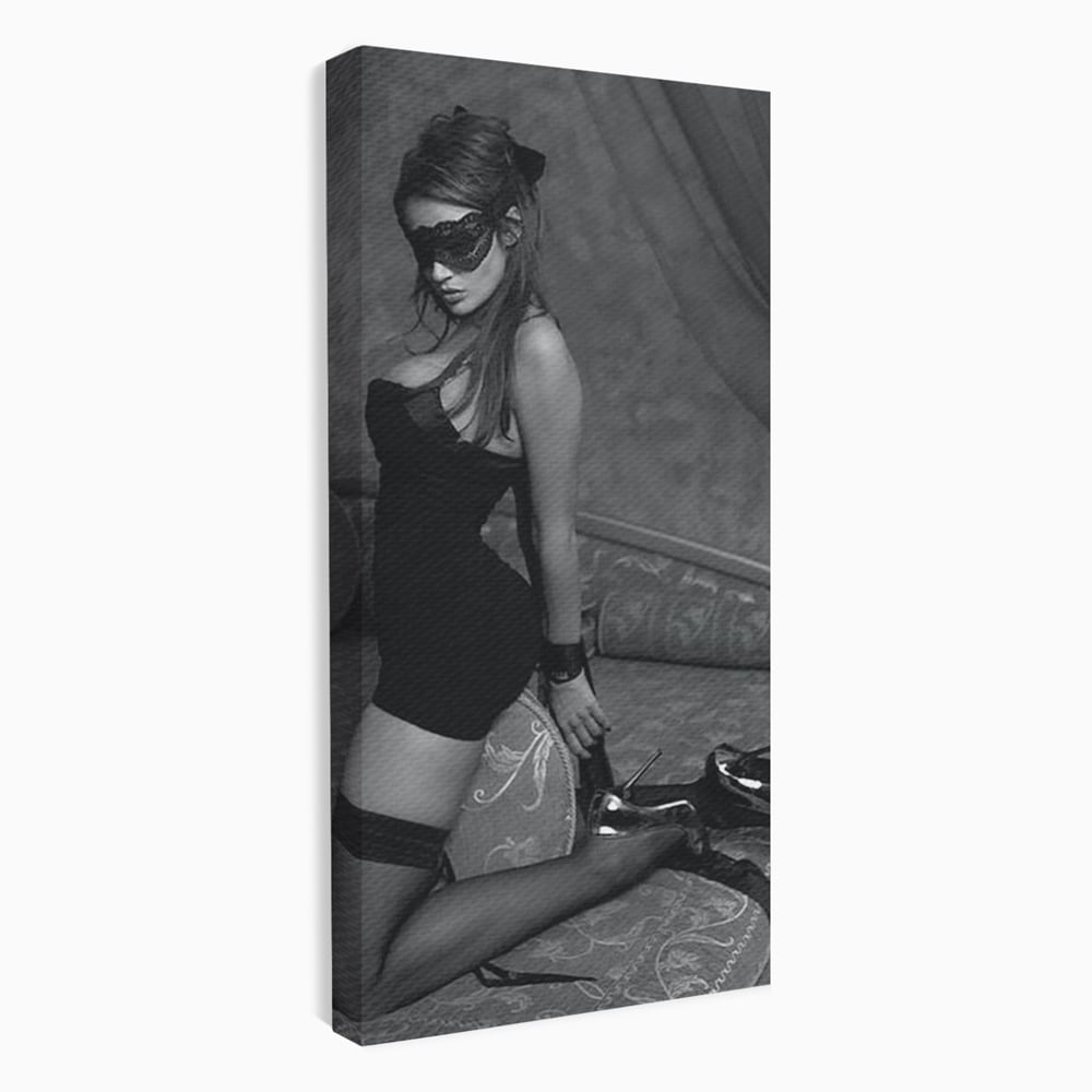 Tablou Canvas Premium, LuxCanva® P1070, Prizoniera Noptii, Tocuri, Femeie, Boudoir, Alb, Negru, Masca, Sexy, Seductie, Intimitate, Dormitor, Living