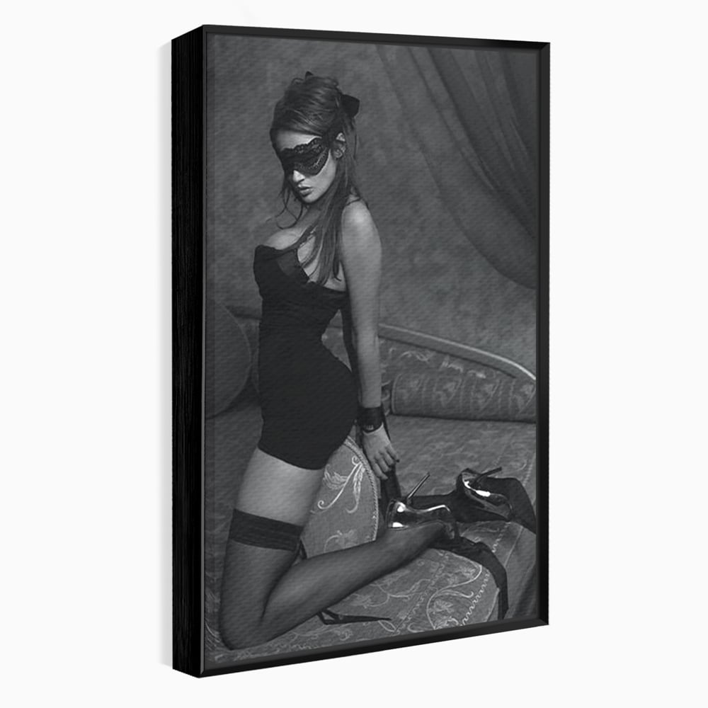 Tablou Canvas Premium, LuxCanva® P1070, Prizoniera Noptii, Tocuri, Femeie, Boudoir, Alb, Negru, Masca, Sexy, Seductie, Intimitate, Dormitor, Living