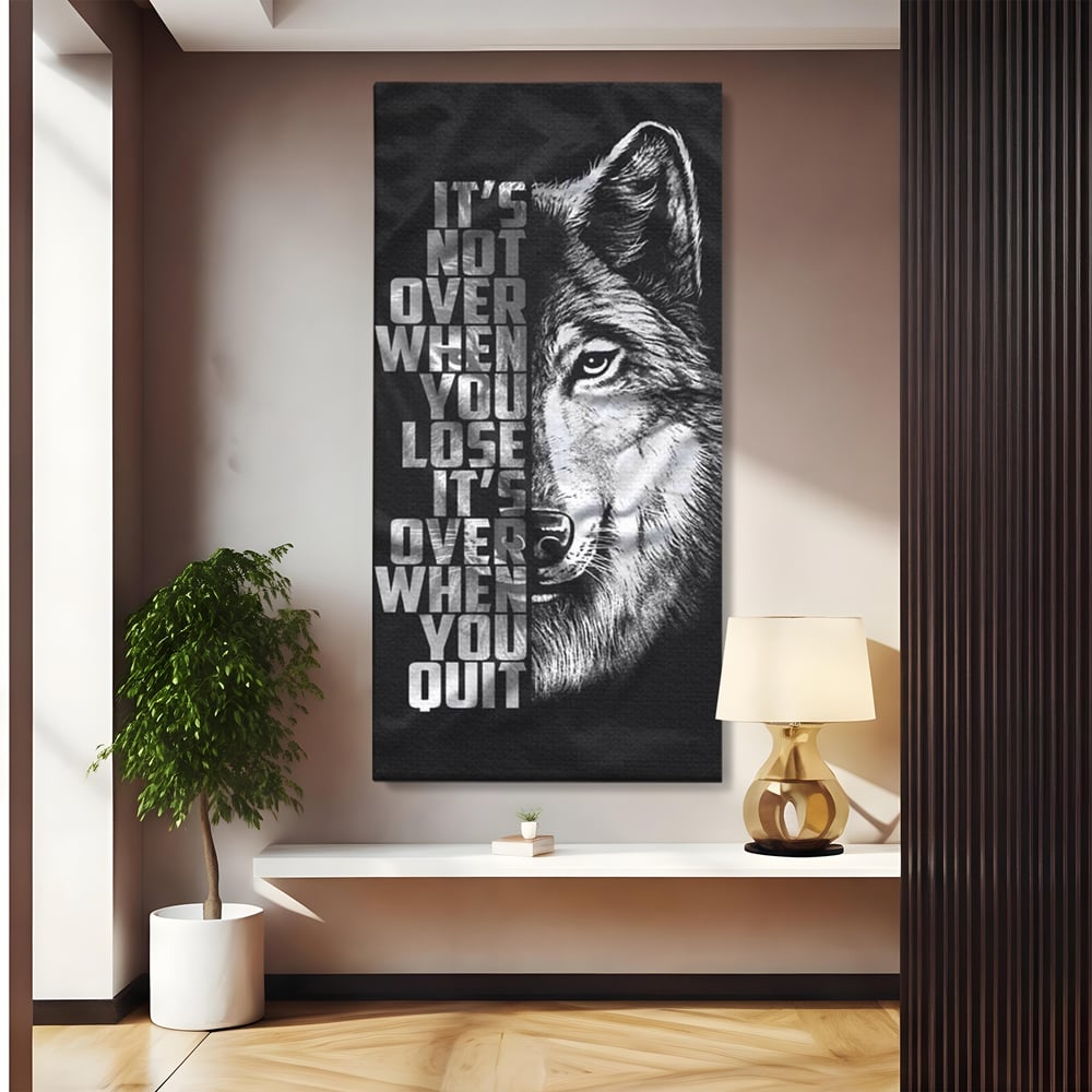Tablou Canvas Premium, LuxCanva® Q1009, Lupta Continua,  Lup, Supravietuire, Instinct, Loialitate, Spirit, Salbatic, Portret, Alb, Negru, Privire, Chip, Sportivi, Vointa, Motivatie, Birou, Dormitor