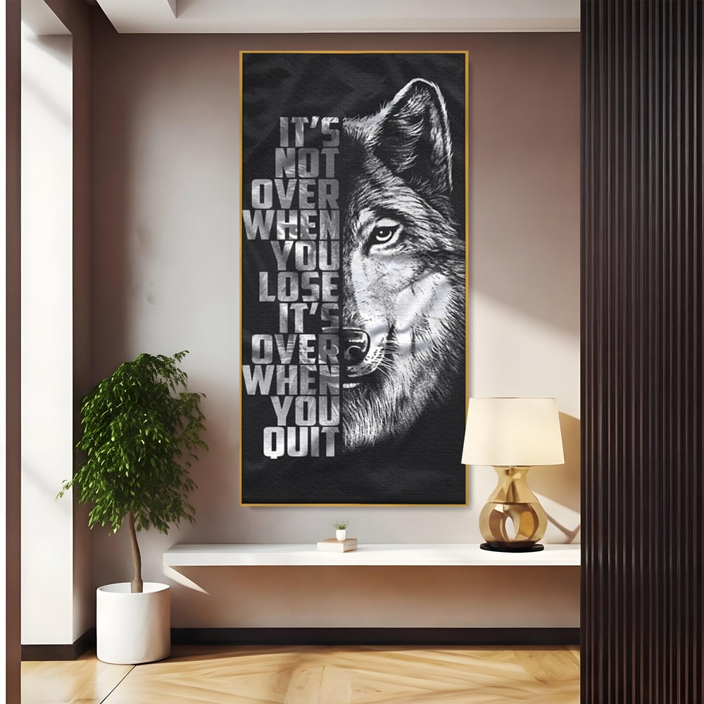 Tablou Canvas Premium, LuxCanva® Q1009, Lupta Continua,  Lup, Supravietuire, Instinct, Loialitate, Spirit, Salbatic, Portret, Alb, Negru, Privire, Chip, Sportivi, Vointa, Motivatie, Birou, Dormitor