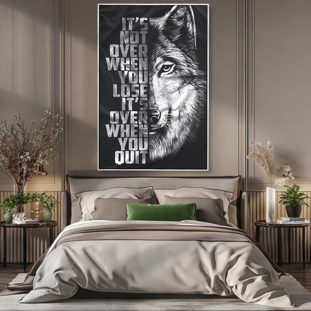 Tablou Canvas Premium, LuxCanva® Q1009, Lupta Continua,  Lup, Supravietuire, Instinct, Loialitate, Spirit, Salbatic, Portret, Alb, Negru, Privire, Chip, Sportivi, Vointa, Motivatie, Birou, Dormitor