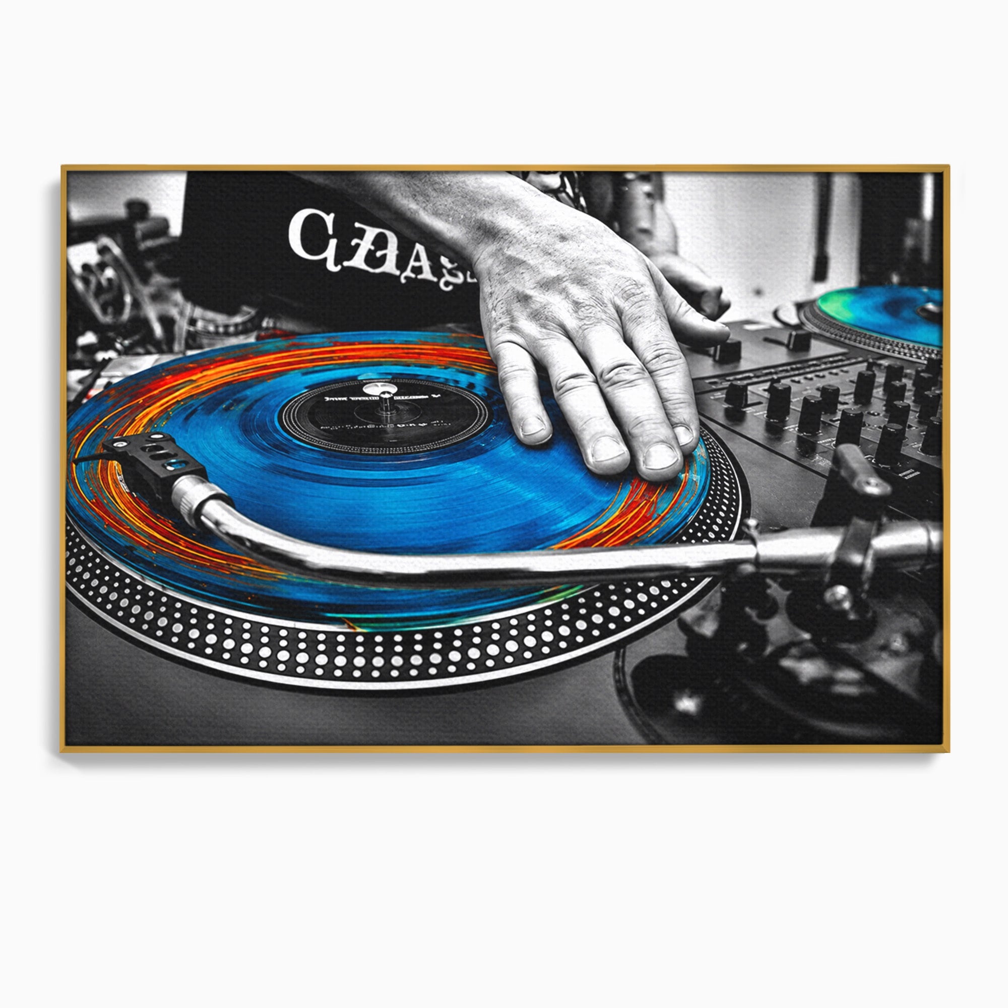 Tablou Canvas Premium LuxCanva® R1060, DJ La Platane, DJ, Muzica, Vinil, Mana, Living, Modern, Energetic, Culori Vibrante