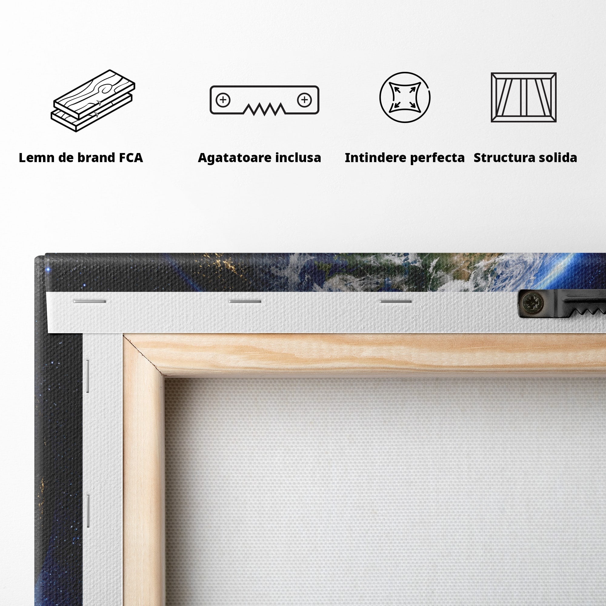 Tablou Canvas Premium LuxCanva® S1045, Pamantul Vazut Din Spatiu, Pamant, Spatiu, Planeta, Univers, Birou, Culori Vibrante