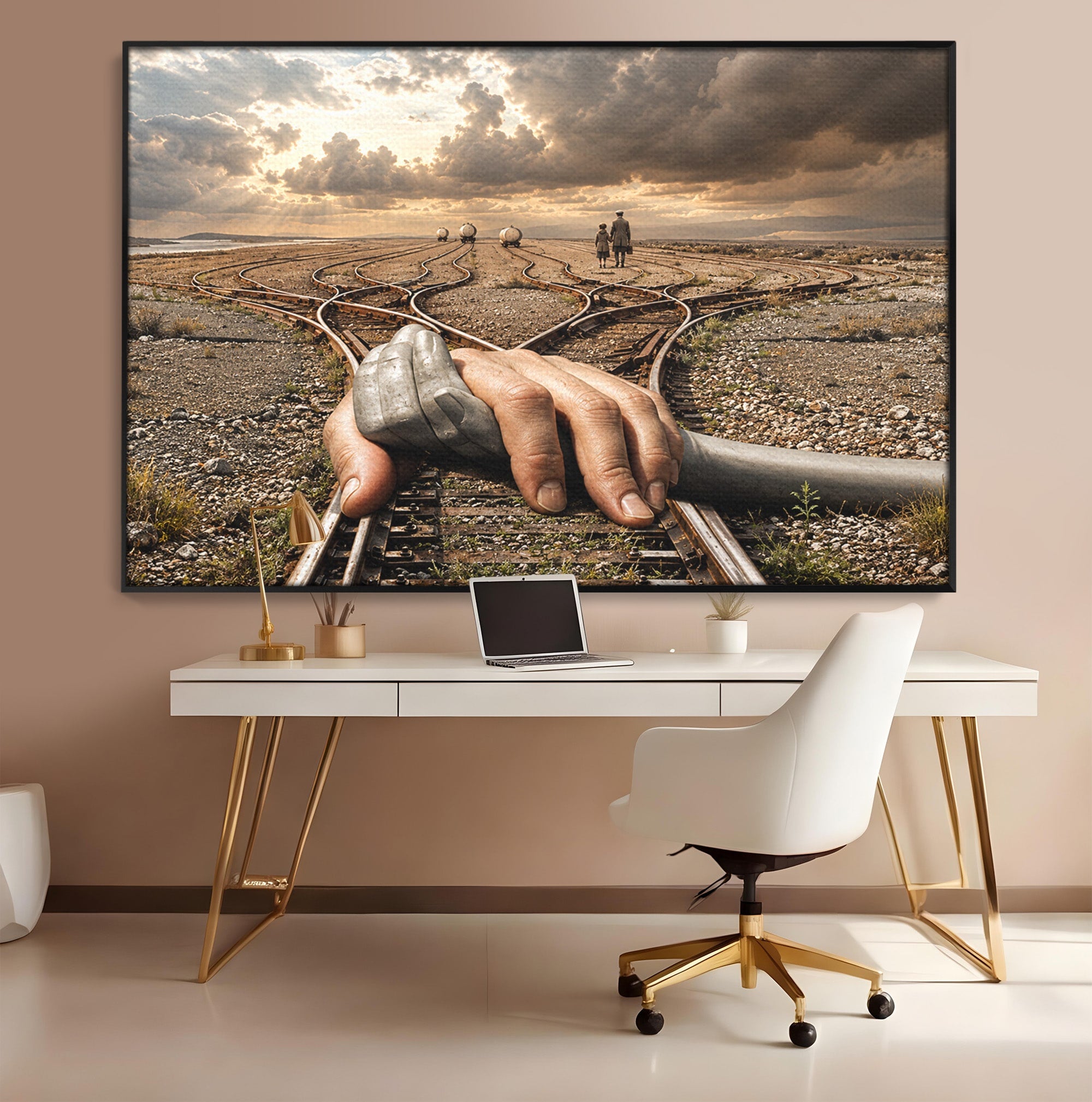 Tablou Canvas Premium LuxCanva® U1047, Mana Gigantica Pe Sinele De Tren, Peisaj, Surrealism, Calatorie, Maini, Living, Dormitor, Culori Vibrante