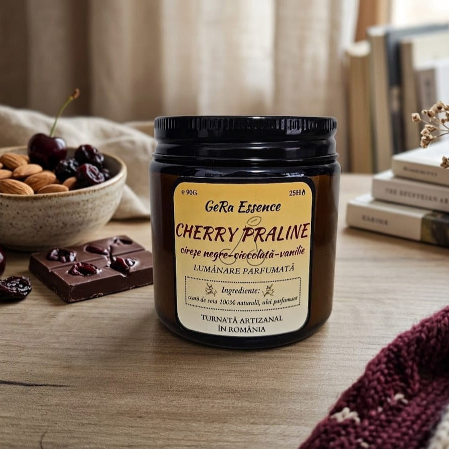 Lumanare parfumata din soia, GeRa Essence, Cherry Praline - Cirese negre, vanilie, ciocolata, gourmand, handmade, ceara naturala, ardere 25h, 90 g
