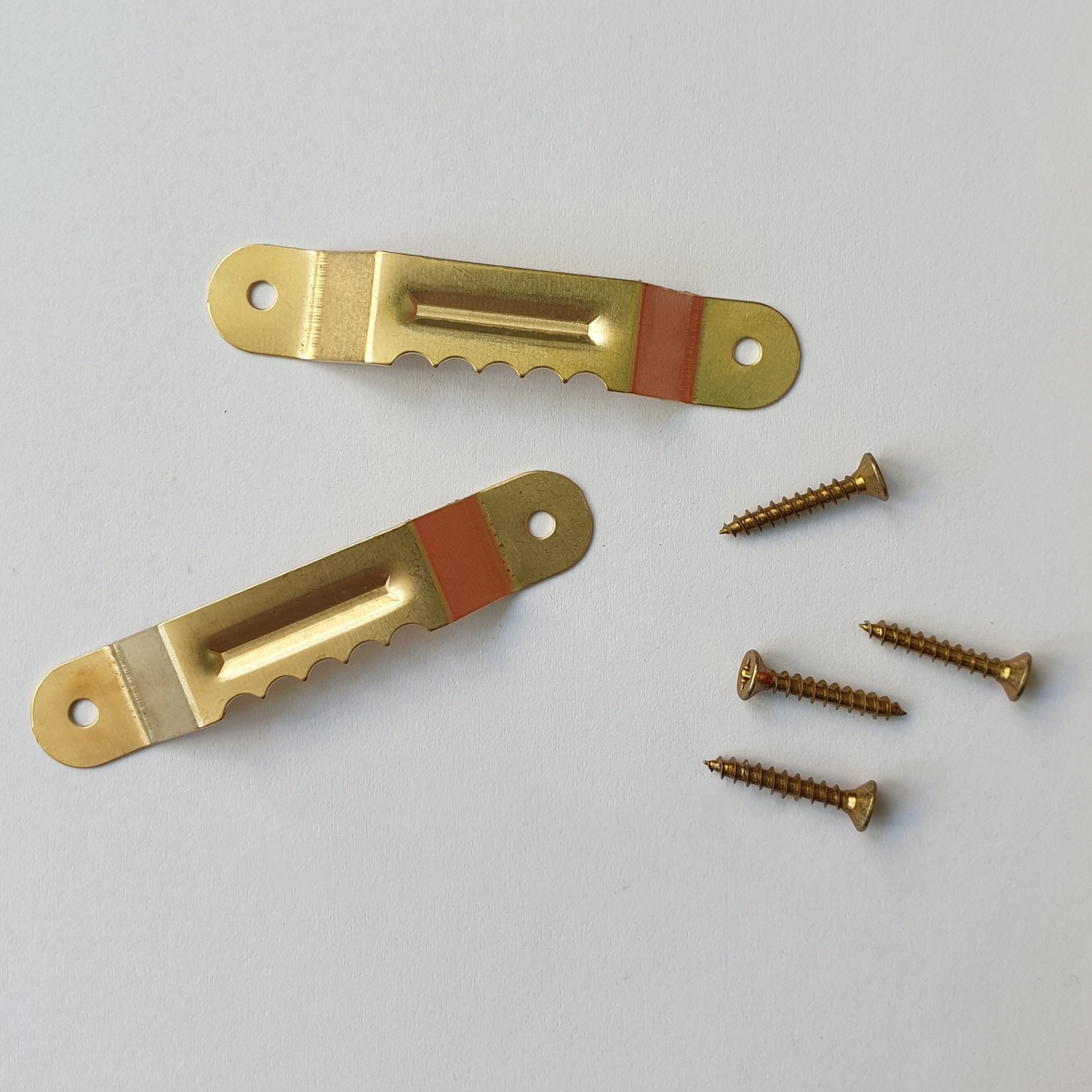 Set Agatatoare tablou si suruburi