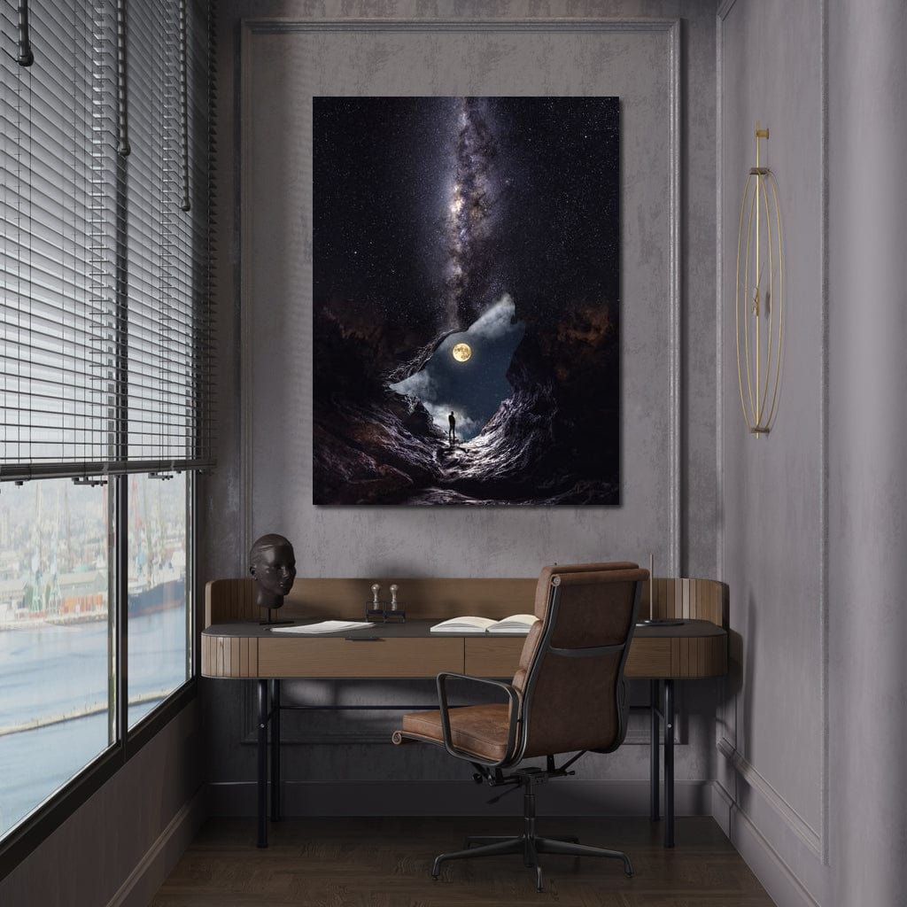 tablou canvas cu silueta unui lup in forma stancilor, pe fundal cosmic cu cer plin de stele si galaxii