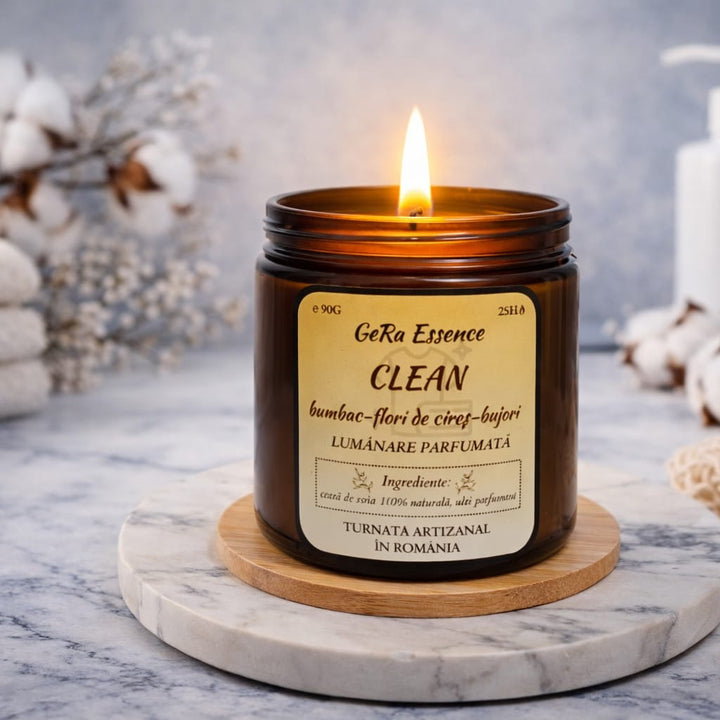 Lumanare parfumata din soia, GeRa Essence, Clean - Bumbac, Flori de cires, Bujori, parfum curat, handmade, ceara naturala, ardere 25h, 90g