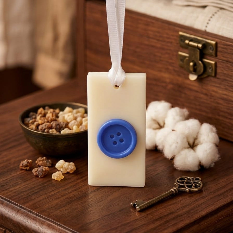 Odorizant Dulap/ Sertar/ Pantofar, GeRa Essence,  Gentleman - mosc alb, myrrh, tamaie, sofisticat, seducator, handmade, ceara naturala, 30 g