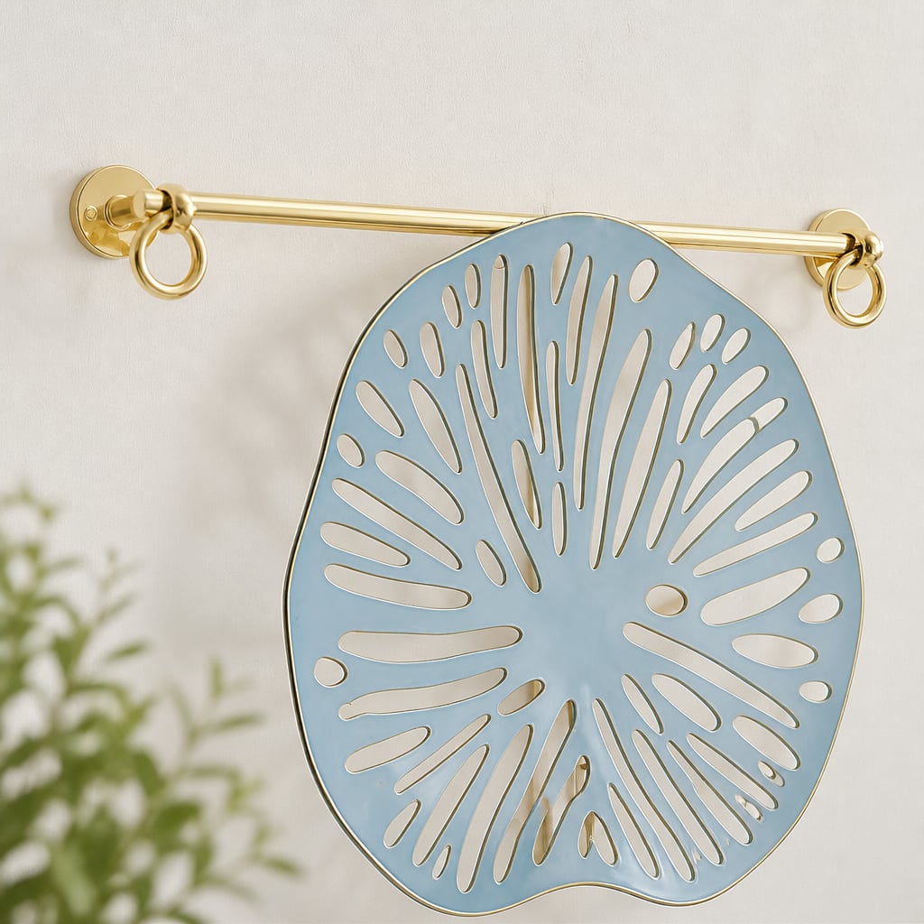 Decoratiune Metalica de Perete LuxCanva® BloomFrame A2920, din Metal, Verticala, Albastru, Auriu, Argintiu, 22 × 60 x 2 cm