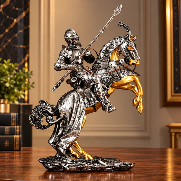 Statueta Decorativa LuxCanva® Vintage Knight, Cavaler Medieval Calare, Inaltime 40 cm